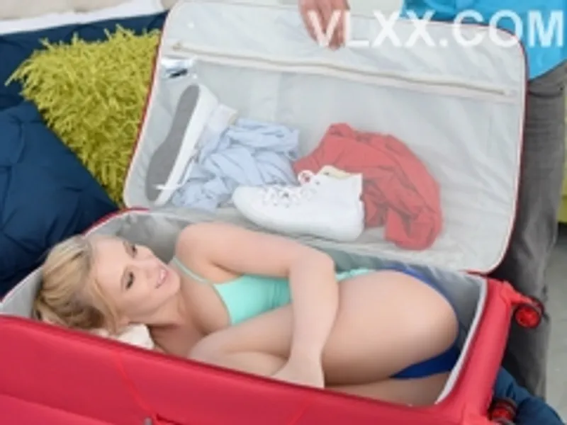 Món quà bất ngờ, địt gái tây khoái lắm...