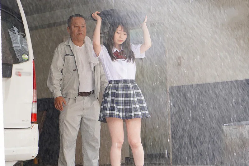 Theo dõi làm nhục học sinh nữ trú mưa~ aika yumeno