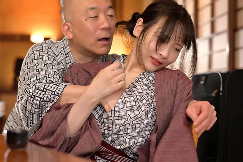 Thật tồi tệ khi phải đi công việc với gã sếp đê tiện mà tôi ghét